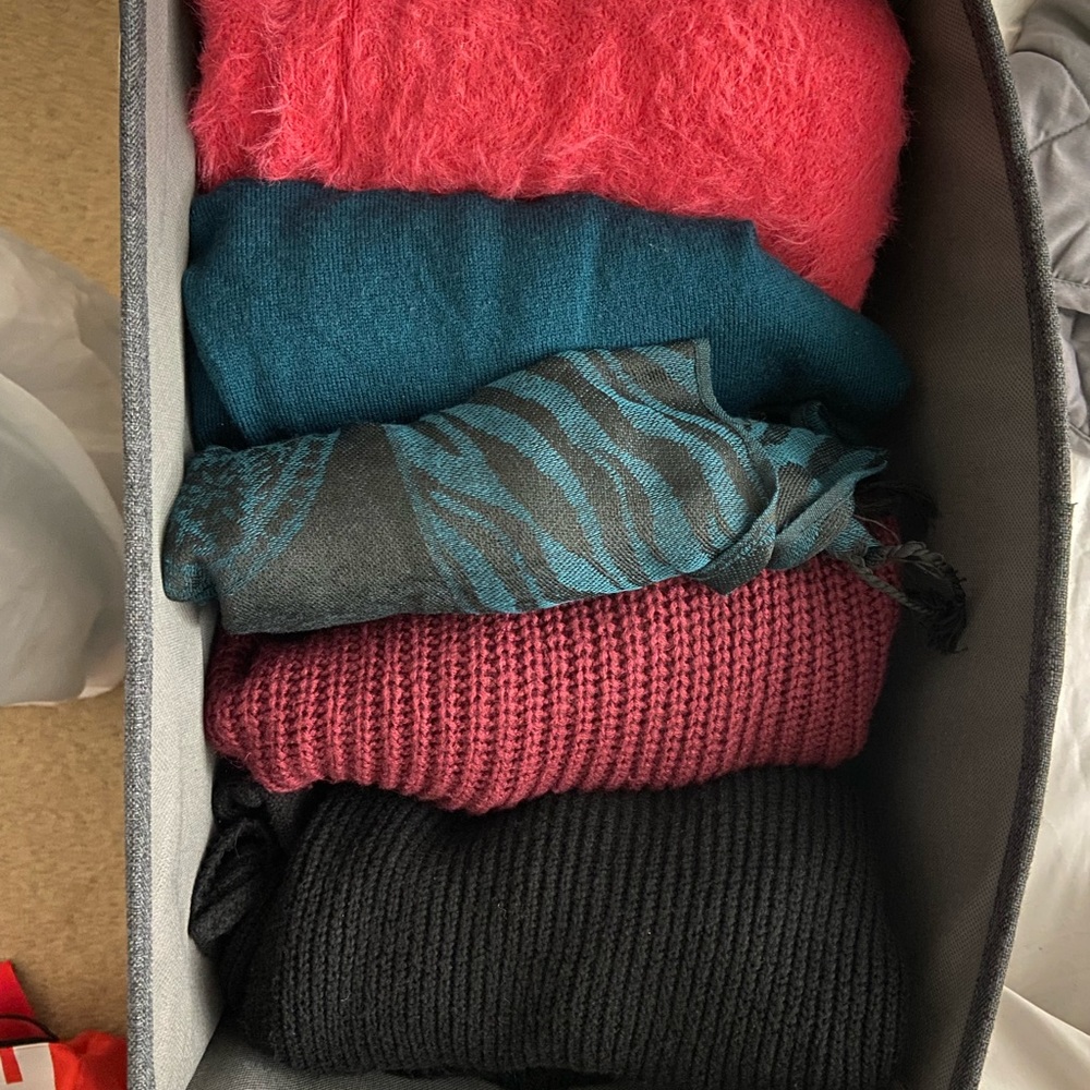 Bundle Winter Tops and Scarf